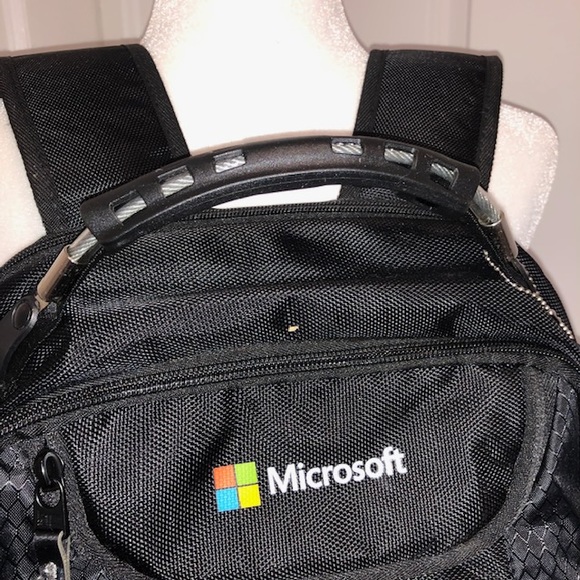 Basecamp Microsoft Backpack NWT - Picture 5 of 12